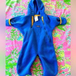 Patagonia baby fleece bunting